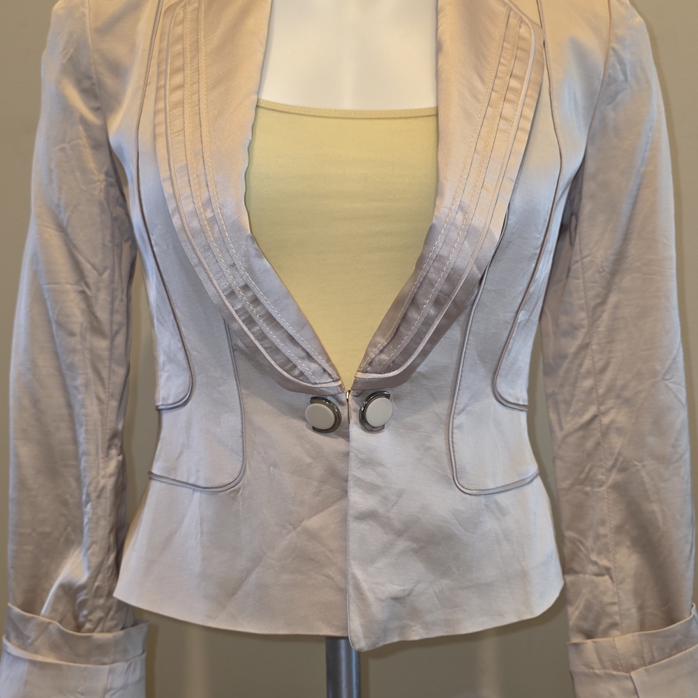 Elegant Cream Women's Blazer
